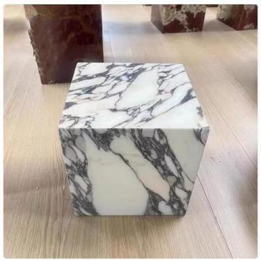 Imagem de Mesa de canto em cubo feita à mão de mármore natural para sala de estar, quarto, banheiro para uso interno e externo C-30 * 30 * 30cm
