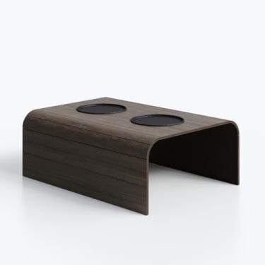 Imagem de Porta Copos para Sofá Jogo 2 em 1 - Esteira Organizadora para Braço de Sofá com Suporte para Copo, Controle e Celular - Antiderrapante e Resistente(1 Esteira Simples Tabaco)