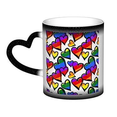 Imagem de Copo de café divertido com corações de orgulho gay colorido arco-íris, copo de cerâmica com mudança de cor sensível ao calor 12 Oz, para café/chá/leite/cacau, para adolescente/aniversário/festival