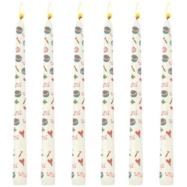 Imagem de Pacote com 6 velas cônicas impressas para o Dia dos Namorados, 25 cm marfim sem perfume com padrão de amor e coração, velas decorativas sem gotejamento e sem fumaça para jantar elegante