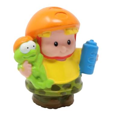 Imagem de Fisher-Price Replacement Part for Collectible Little People Skateboard Sports Park Playset - Replacement Blonde Boy Eddie Figure - Wearing Helmet Carrying Water Bottle and Frog