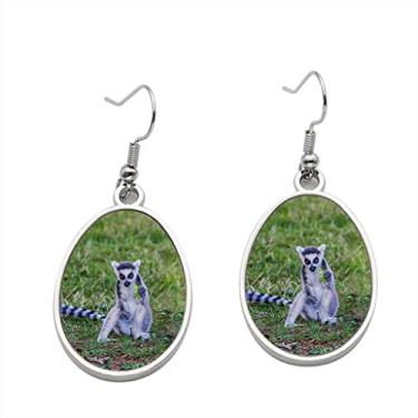 Imagem de Brincos de lêmure com cauda de lêmure comendo folha 2 – Brincos pendentes para meninas – Presente de festa de aniversário dos namorados