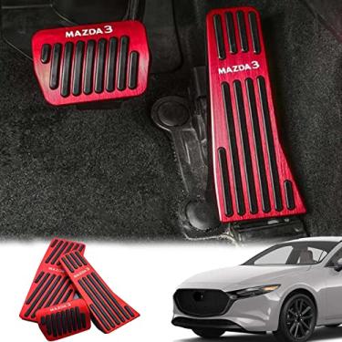 Imagem de GZBFTDH Almofada de pedal de acelerador do pé esquerdo do carro, compatível com acessórios Mazda 3 Axela 2019 2020 2021 2022 Auto antiderrapante pastilhas de gás de freio de alumínio para descanso de pé peças automotivas (vermelho)