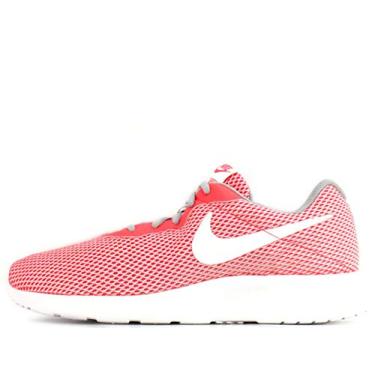 Imagem de Tênis de corrida masculino Nike Tanjun Se de cano baixo com cadarço