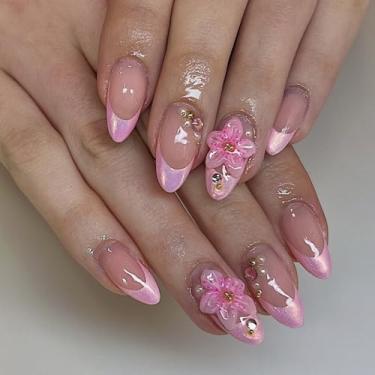 Imagem de Unhas postiças curtas médias amêndoas rosa francesas com design Exquiste 3D flor pérola glitter cobertura completa cola acrílica falsa em unha para mulheres, 24 peças