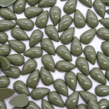 Imagem de Colagem Gota Resina Verde Musgo 6x10mm 300pçs 45g - Macall