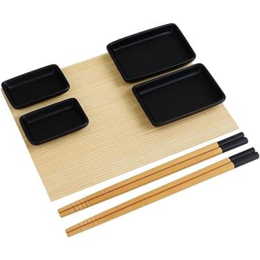 Imagem de Kit Sushi 7 Peças – Esteira de Bambu + 2 Pares de Hashis + 4 Pratos Pretos – Prepare e Sirva Sushi, Sashimi e Culinária Japonesa em Casa com Estilo e Autenticidade