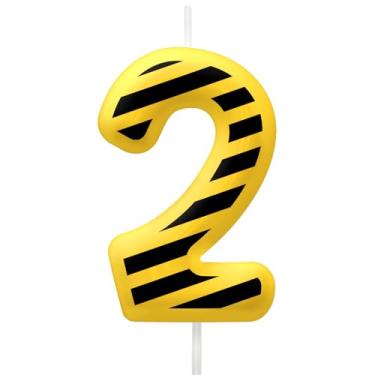 Imagem de Velas de aniversário de construção, 2 velas, topo de bolo listrado amarelo e preto para meninos e meninas, decoração de festa de aniversário de construção