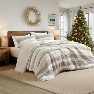 Imagem de Regency Heights Conjunto de edredom e fronha King listrado de 3 peças – Roupa de cama reversível de microfibra escovada macia para todas as estações, leve e respirável, lavável na máquina, neutro