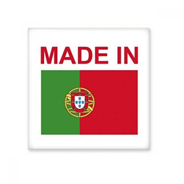 Imagem de Decalque brilhante de azulejo de cerâmica feito em Portugal, pedra adornada de tijolos esmaltados