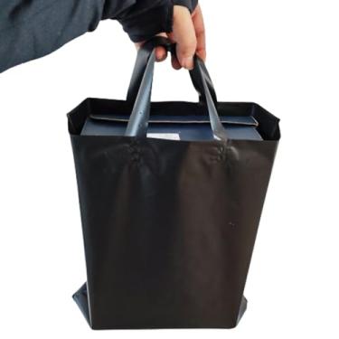 Imagem de Sacolas plásticas modelo alça fita, 15 micras de espessura alta densidade tratadas para impressão