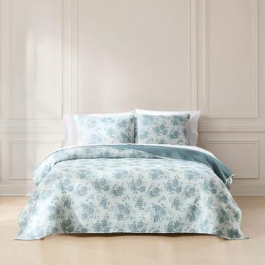 Imagem de Lush Decor Conjunto de 3 peças de colcha jacquard com costura de jardim de rosas azul king - jogo de cama floral - cobertor de cama - decoração de coquete