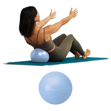 Imagem de Gaiam Mini bola abdominal (céu claro), bola inflável anti-explosão de 20 cm para força central, pilates, ioga e fisioterapia, inclui canudo de inflação, plugue e guia de exercícios para download