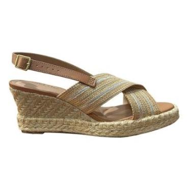 Imagem de Papete Feminino Beira Rio Casual Brilho Metalizado Strass 8523.119 Dourado-Feminino