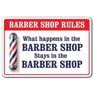 Imagem de What Happens in The Barber Shop Placa de alumínio masculino clube corte de cabelo cabeleireiro salão | Interior/exterior | 45,72 cm de altura
