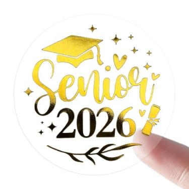 Imagem de 100 adesivos de formatura para idosos de 2026 – etiquetas em relevo de folha dourada transparente – adesivos de idosos dourados transparentes para convites, envelopes e lembrancinhas de festa (4,6 cm)