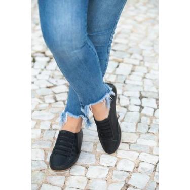 Imagem de Tênis  feminino de couro confortável elástico Preto - Izabella Araújo,