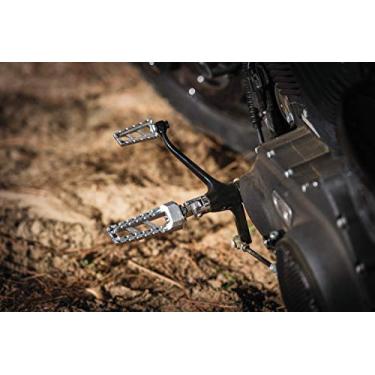 Imagem de Kuryakyn Controle de pé de motocicleta 3590: Pino de câmbio Riot com tração serrilhada antiderrapante, ajuste universal para alavancas de câmbio em motocicletas Harley-Davidson, prata, pacote com 1