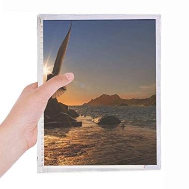 Imagem de Caderno com imagens da natureza, águia oceânica, folhas soltas, diário recarregável, papelaria
