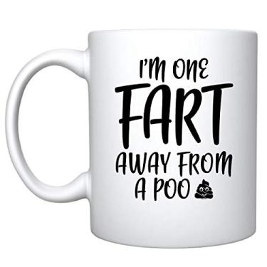 Imagem de Veracco I'm One Fart Away From A Poo - Caneca de café de cerâmica branca - Presente de aniversário engraçado para alguém que ama beber lembrancinhas de despedida de solteiro (branca, cerâmica)