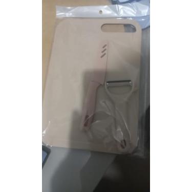 Imagem de Kit Tábua de Corte Plástica com Faca e Descascador de Legumes - Conjunto Utensílios de Cozinha Higiênico, Resistente, Fácil de Limpar - 3 Peças, (Azul)