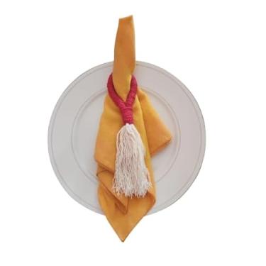 Imagem de Porta Guardanapo Artesanal em Macramê com Tassel, Conjunto com 4 Argolas Decorativas, Vermelho e Cru, para Mesa de Jantar