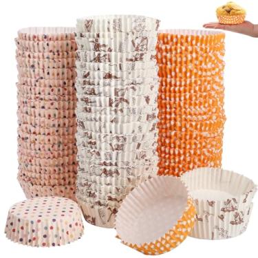Imagem de YOUEON 600 peças de copos de papel para assar, à prova de gordura, mini formas de cupcakes, copos descartáveis perfeitos para muffins, bolos, mini lanches, recicláveis, 3 padrões
