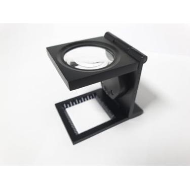 Imagem de MINI LUPA CONTA FIOS 10X DE MESA BANCADA SUPORTE DOBRAVEL LENTE OPTICA 28MM COM ESCALA PROFISSIONAL PORTATIL BOLSO 6x4