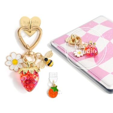 Imagem de Kaciola Correntes de berloque para leitor eletrônico com pingente tipo C, pingente de morango vermelho fofo e-reader pulseiras acessórios presente para leitores amantes de livros mulheres, pingentes