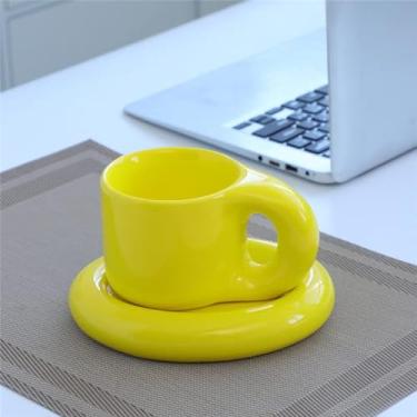 Imagem de Xícaras de chá e pires, caneca de café de cerâmica, conjunto de xícara de café, copo de alça grossa fofa com pires para mulheres dia dos namorados amigos festa de casamento casa (250 ml) - amarelo