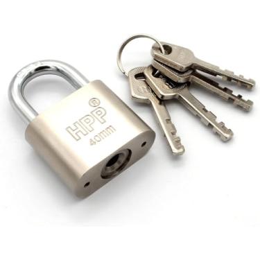 Imagem de Cadeado de segurança, pequeno cadeado de segurança de aço, interior, academia, armário, mochila, bicicleta, caixa de ferramentas de dormitório familiar pequena, armário pequeno com porta deslizante ou recipiente, incluindo 4 chaves