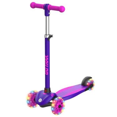 Imagem de Gotrax KS1 Kids Kick Scooter, rodas iluminadas por LED e 3 guidões de altura ajustáveis, deck antiderrapante inclinado para dirigir e alargar, scooter de 3 rodas para meninos e meninas de 2 a 8 anos e até 45 kg (roxo)