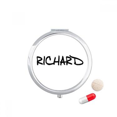 Imagem de Porta-comprimidos de Richard com escrita especial e nome inglês para guardar remédios
