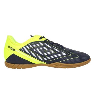 Imagem de Chuteira Futebol De Salão Adulto Treino Jogo Umbro Stride