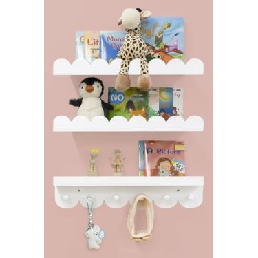 Imagem de icnjdMopclean Prateleiras de livros flutuantes para berçário com ganchos – Conjunto de 3 estantes de livros de parede de berçário de madeira, para decoração de quarto de crianças, 40,6 cm