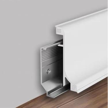 Imagem de Pacote com 22 acabamentos de rodapé de metal de alumínio, branco puro 60 mm x 2500 mm / 2,36 pol x 8,2 pés total 55,0 m parede base cobertura molde rodapé, instalação de encaixe em forma de arco sem