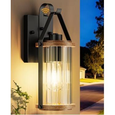 Imagem de NookNova Luz de alpendre do crepúsculo ao amanhecer luzes externas à prova d'água luminária externa de vidro de madeira para varanda frontal luz de parede externa para casa, pátio, quintal, garagem