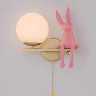 Imagem de Conjunto de 2 luminárias de parede LED RGB recarregáveis sem fio, com intensidade ajustável, controle remoto e temporizador. Luminária de parede de cristal, alimentada por bateria, da marca