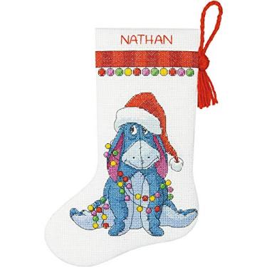 Imagem de Dimensions Kit de meias de Natal com ponto de cruz para iniciantes, 14 unidades de tecido branco Aida, 25,4 cm de comprimento