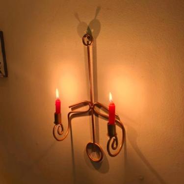 Imagem de Candelabro de Parede Duplo em Ferro Cobre  Estilo Clássico Artesanal 4