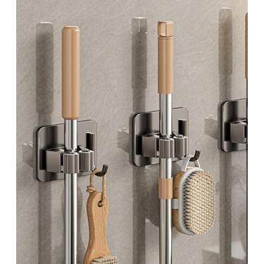 Imagem de Pacote com 2 organizadores de vassoura de aço inoxidável sem perfuração – Suporte de braçadeira de vassoura resistente com ganchos para cozinha, esfregão, utensílios (fácil instalação de descascar e