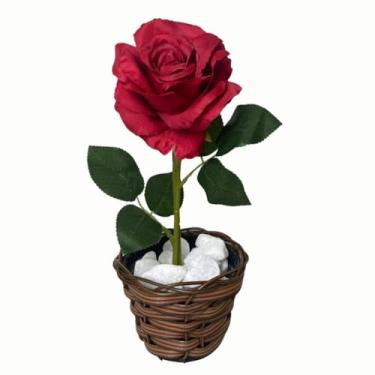 Imagem de Arranjo de Rosa Artificial com Vaso Trançado de Vime e Pedras Brancas Decorativas - Enfeite Romântico e Sofisticado para Decoração de Casa(VERMELHO)