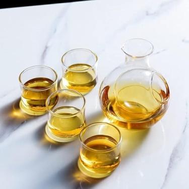 Imagem de JOEUQK Presente para copo de cerveja, conjunto de saquê tradicional, conjunto de saquê, conjunto de pote de saquê japonês decantador copo de saquê transparente vidro moderno usado para festa em casa e