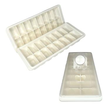 Imagem de Kit com 20 Formas de Gelo Branca com Tampa 16 Cubos em cada