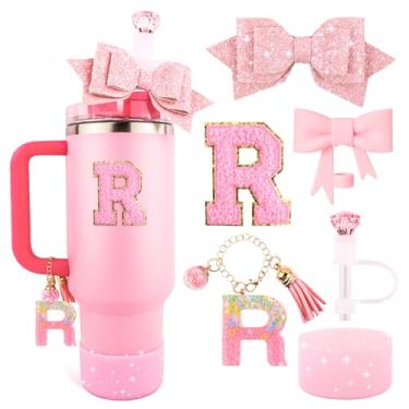 Imagem de Lingdeer Conjunto de acessórios de copo rosa para Stanley 850 g e copo de 1,134 g com alça, pingentes de letras, capas de canudo de arco e diamante, bota de silicone com glitter, adesivo personalizado