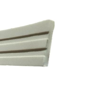 Imagem de Rodapé Roda Meio Autocolante Flexível 12 Metros 3,5Cm X 8Mm - Nova Mol