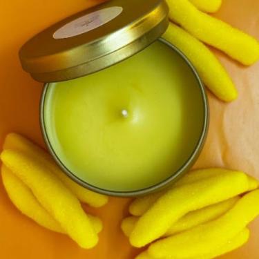 Imagem de Vela na Lata Bala Bananinha Pop 95g - Banana e Caramelo - Mão de Cera