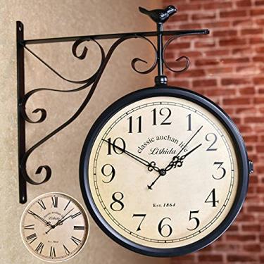 Imagem de SLGGPJBU Relógio de parede de jardim clássico estação relógio de parede retrô dupla face relógio de parede relógio externo com suporte relógio de parede vintage - relógio vintage lindo cenário