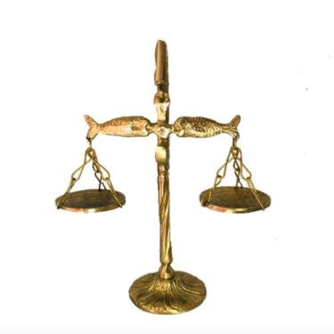 Imagem de balança peixes toda bronze símbolo de direito justiça - ARTS