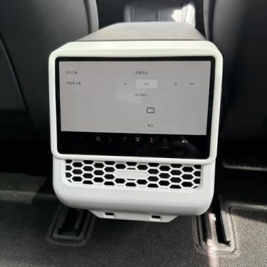 Imagem de STAMOO Acabamento padrão de fibra de carbono para saída de ar traseira para Tesla Model 3 Highland Cover console central caixa de apoio de braço condicionador traseiro capa protetora de grade de